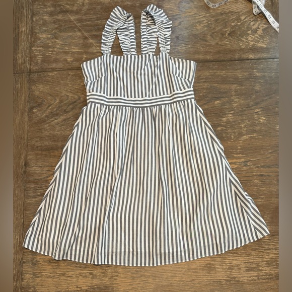 Madewell flutter strap grey white stripe sun dress cotton viscose 4 Small flounc - Picture 14 of 15
